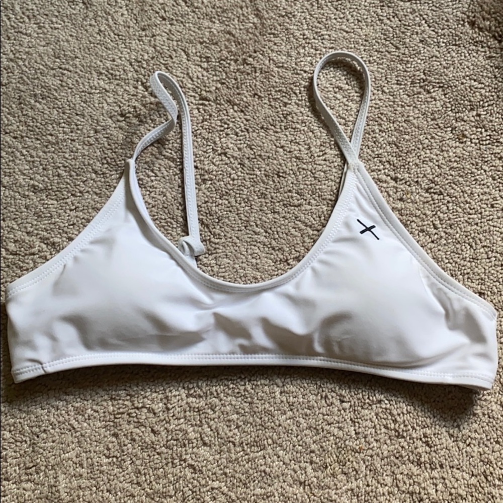 Boutinela Venice White Adjustable Top